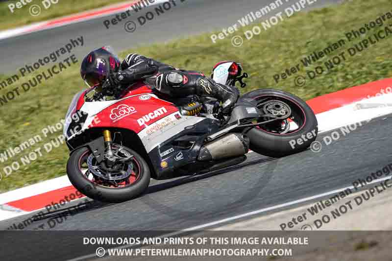 cadwell no limits trackday;cadwell park;cadwell park photographs;cadwell trackday photographs;enduro digital images;event digital images;eventdigitalimages;navarra;no limits trackdays;peter wileman photography;racing digital images;trackday digital images;trackday photos